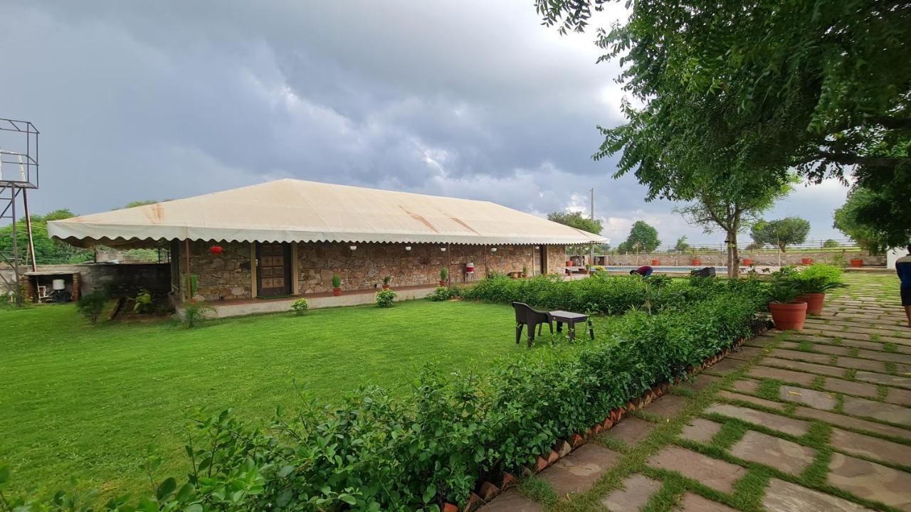 The Rustic Villa, A Stay With Luxuries Amenities And Exotic Nature Dźajpur Zewnętrze zdjęcie